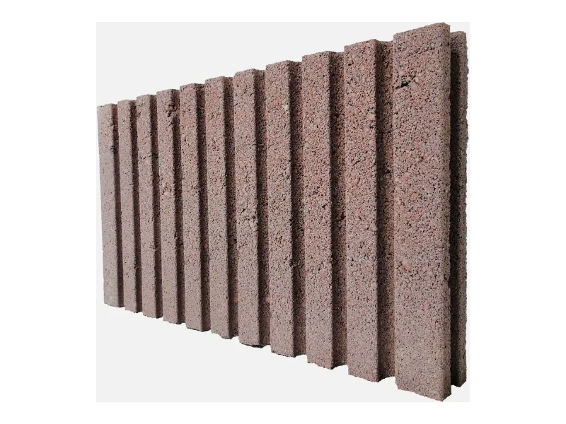 Dalle Lithotherm (Formplatte) seule, detouree sur fond blanc : profil a rainures pour les tubes et texture de beton de lave visibles